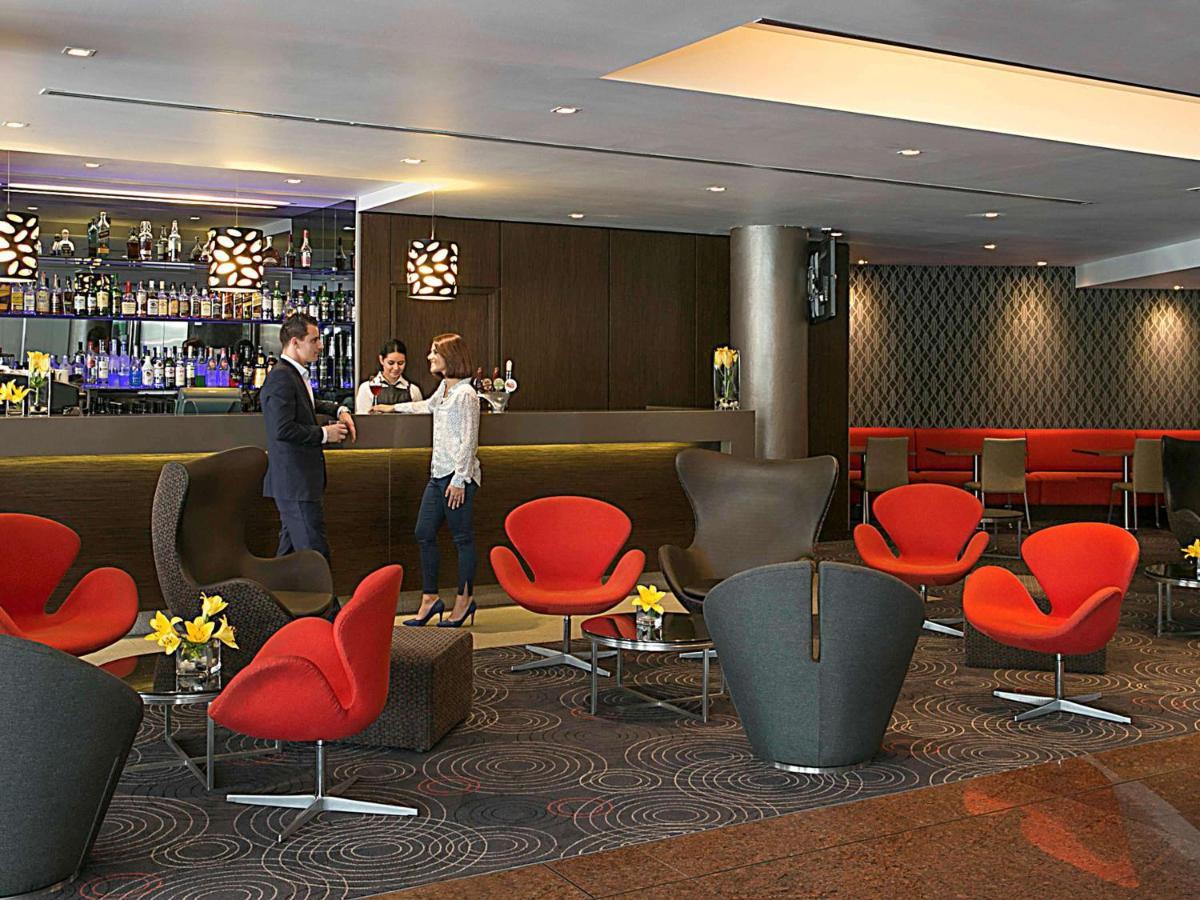 Novotel Sydney Parramatta Экстерьер фото