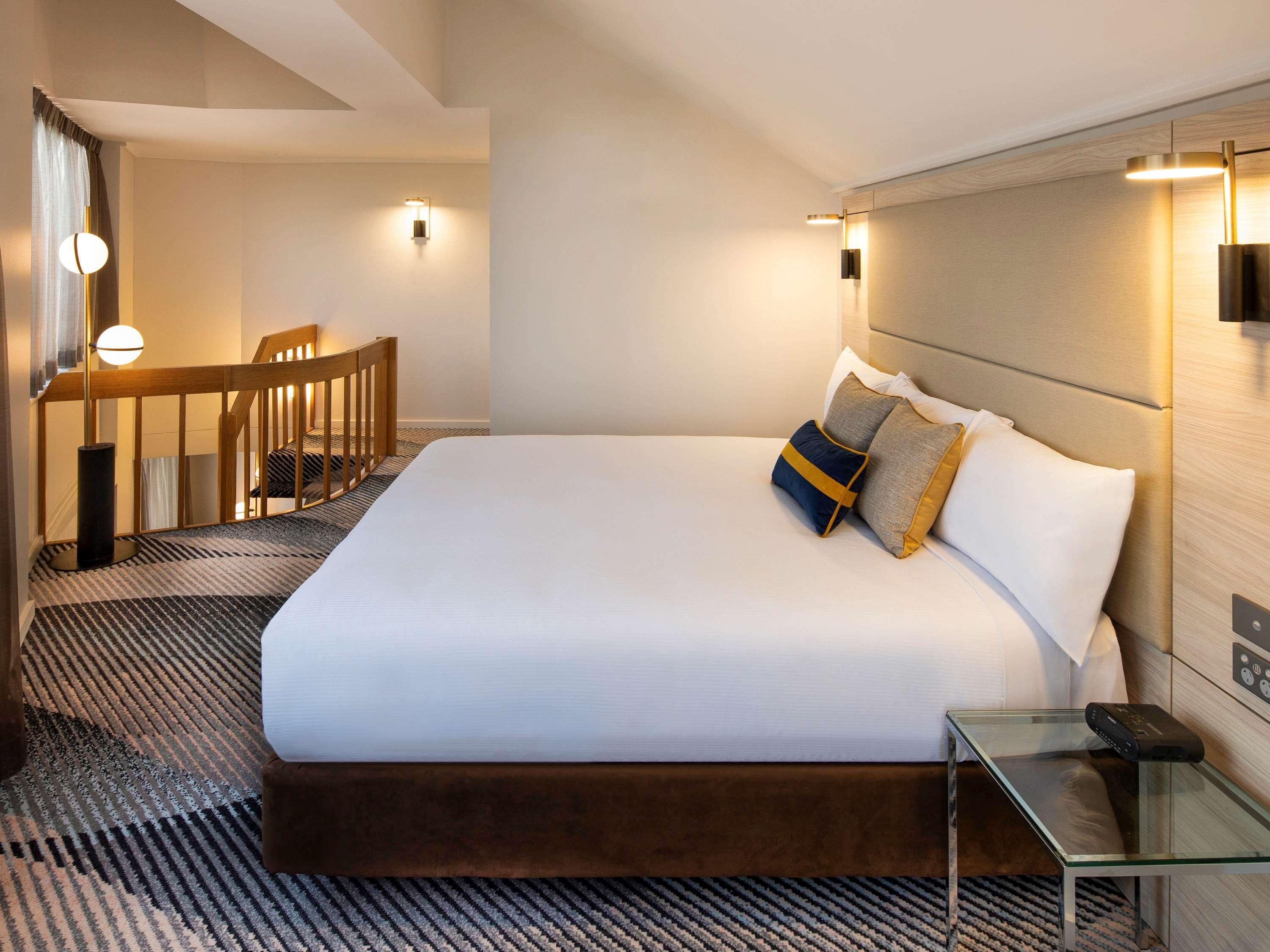 Novotel Sydney Parramatta Экстерьер фото