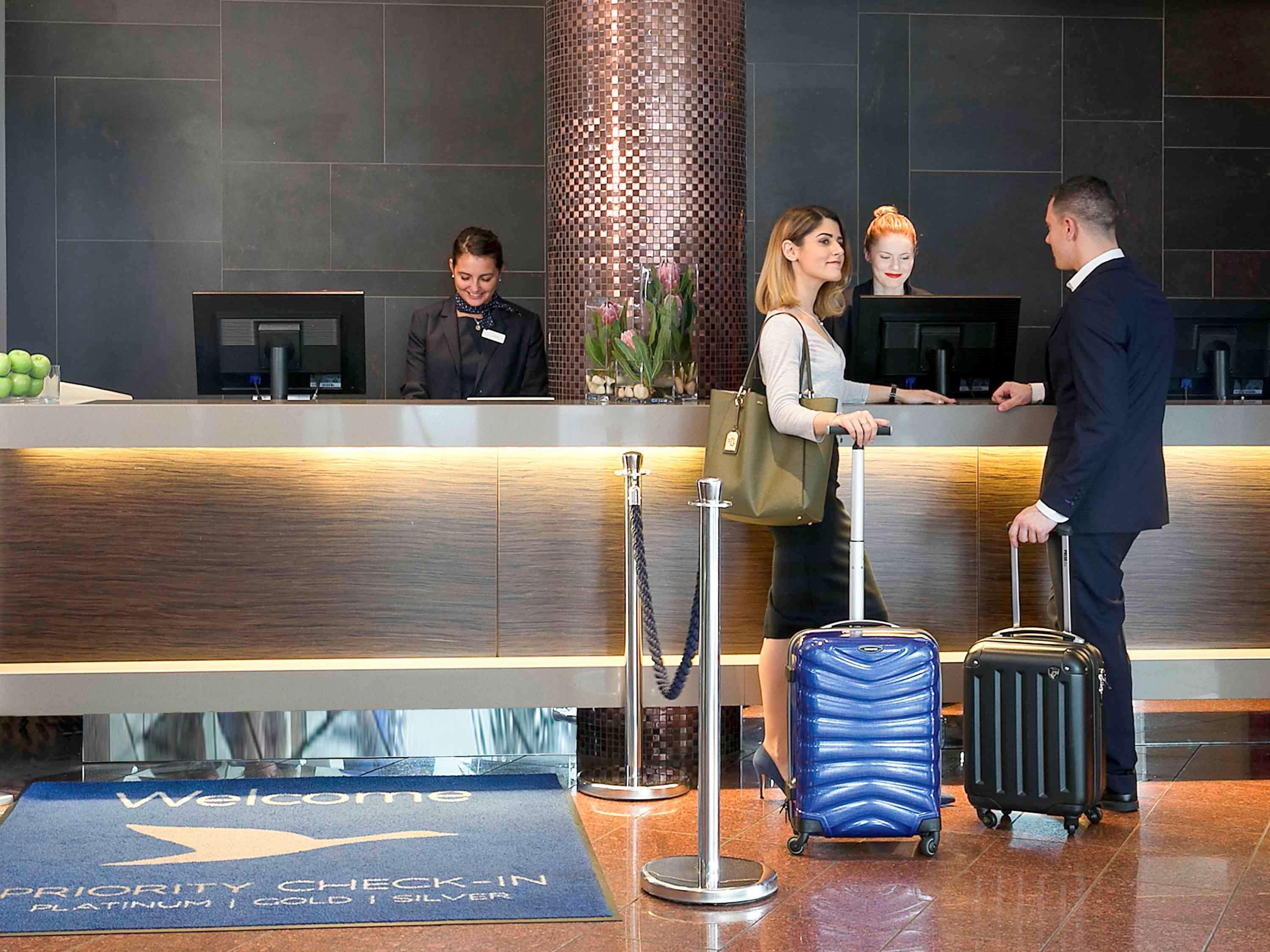 Novotel Sydney Parramatta Экстерьер фото