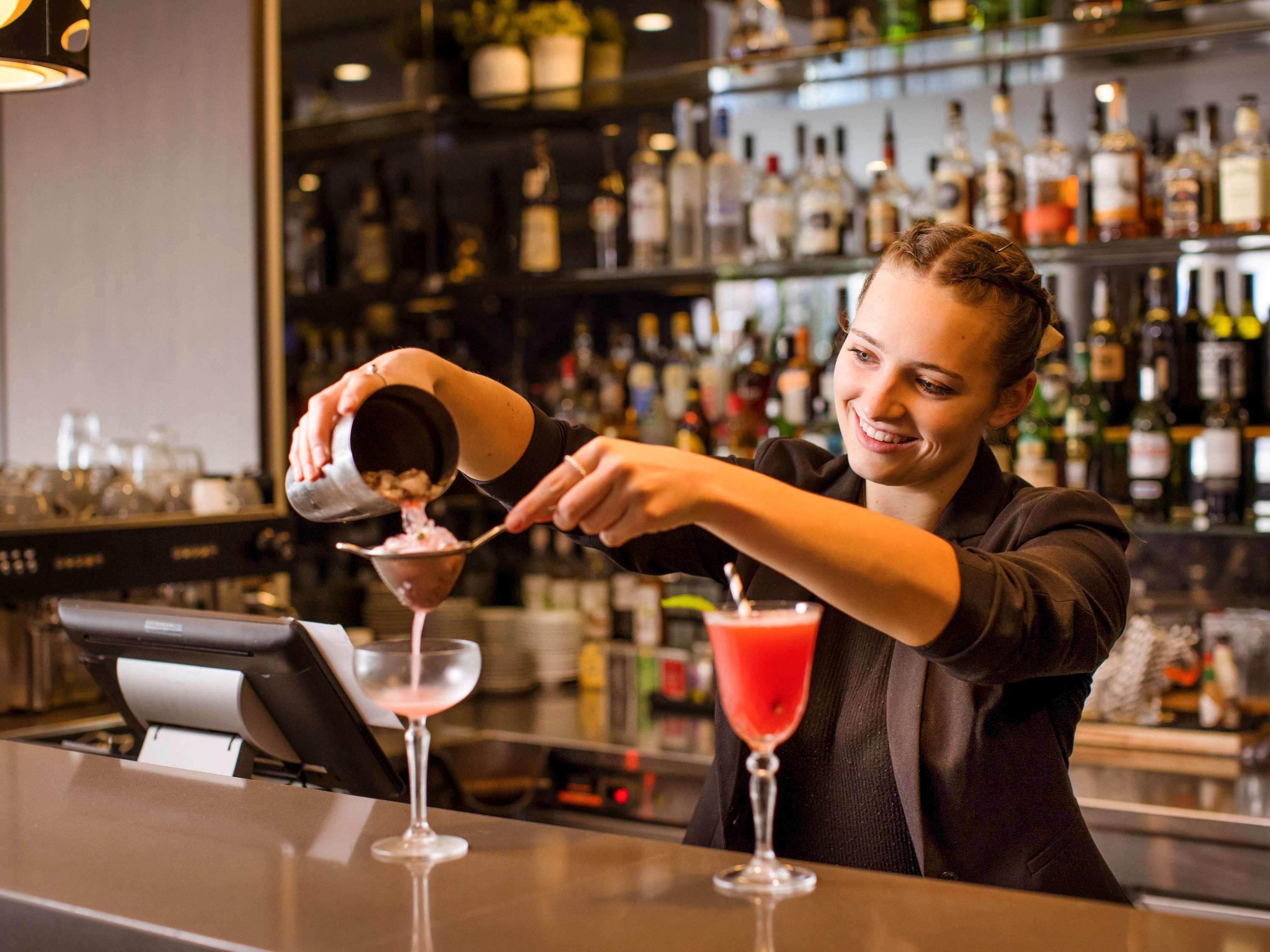 Novotel Sydney Parramatta Экстерьер фото