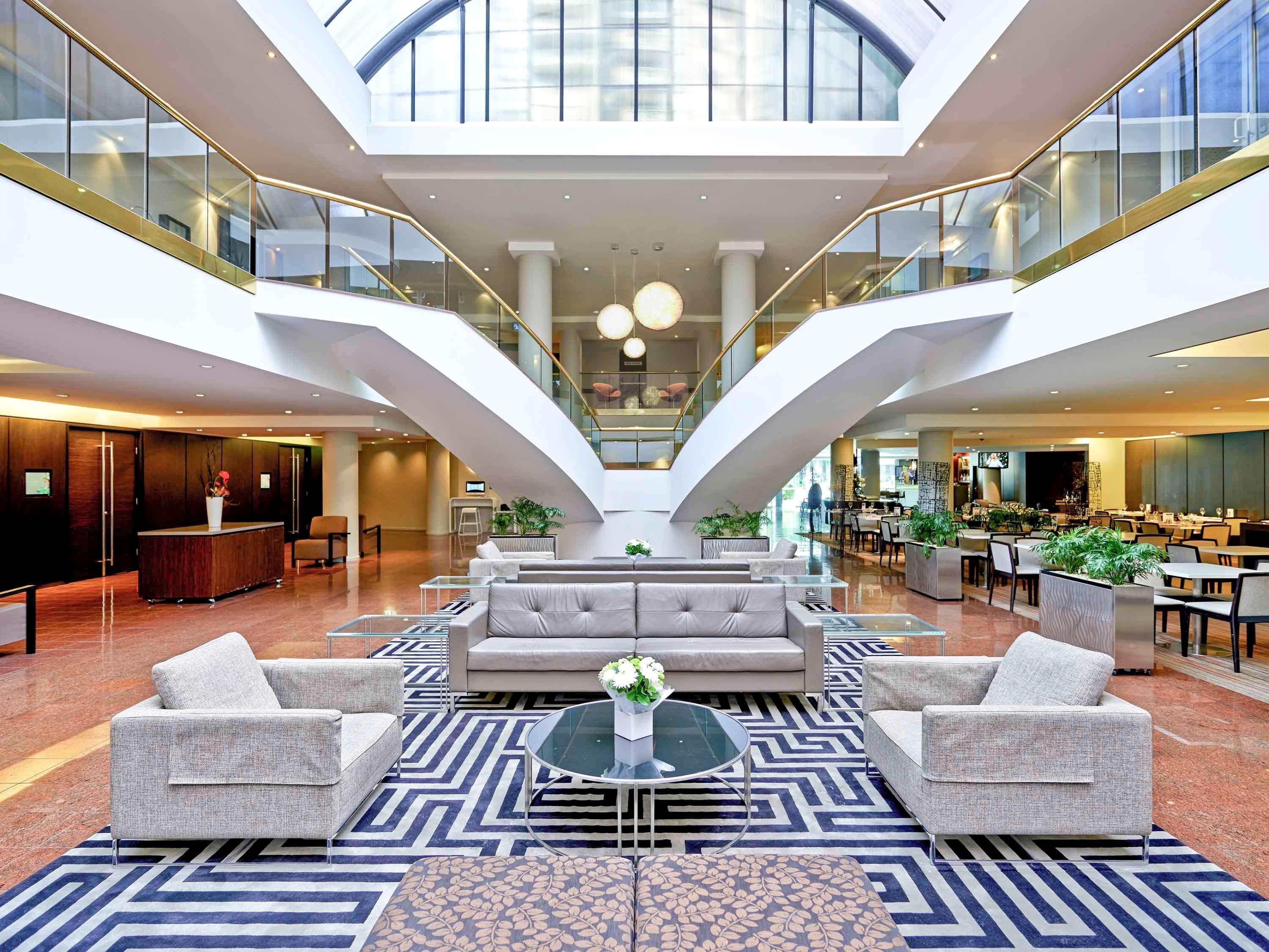 Novotel Sydney Parramatta Экстерьер фото