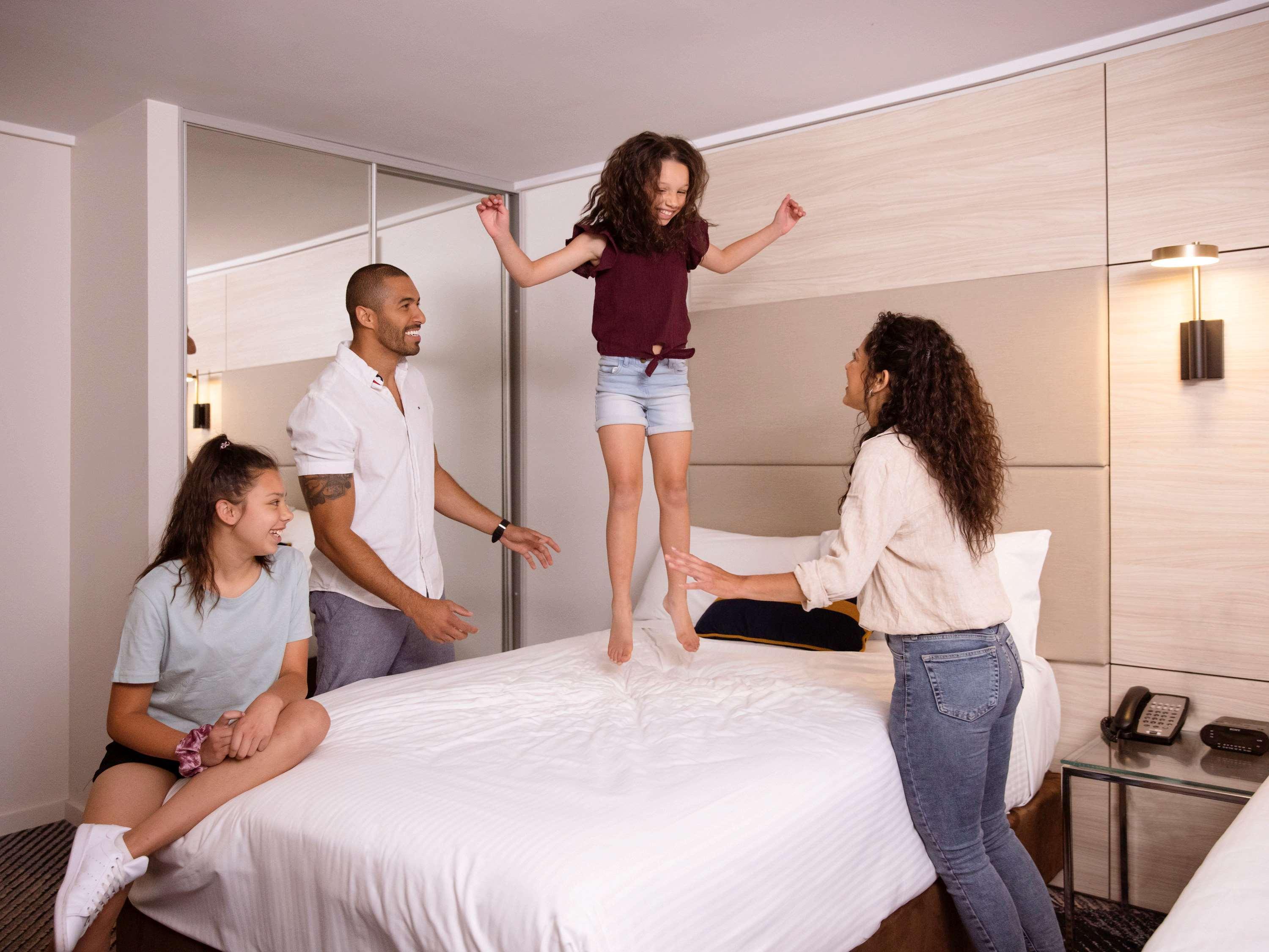Novotel Sydney Parramatta Экстерьер фото