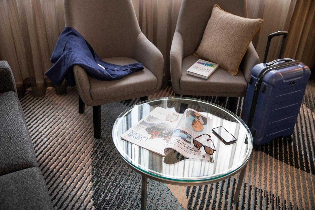 Novotel Sydney Parramatta Экстерьер фото